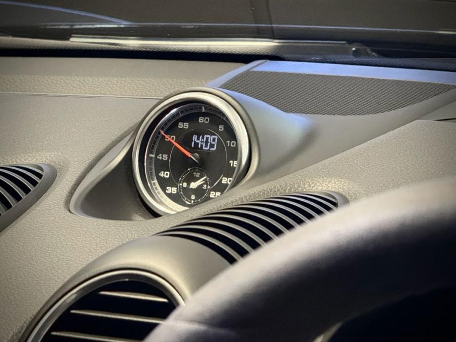 718 CAYMAN GTS - Image 9